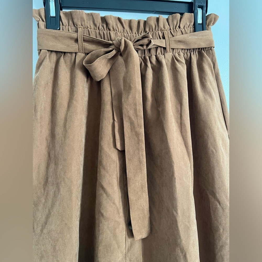 SHEIN Tan A-Line Skirt with Tie Waist - Picture 2 of 4